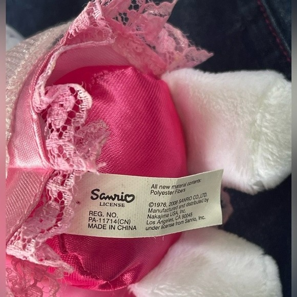 Cute Hello Kitty Bundle of 3 Items - Picture 9 of 10